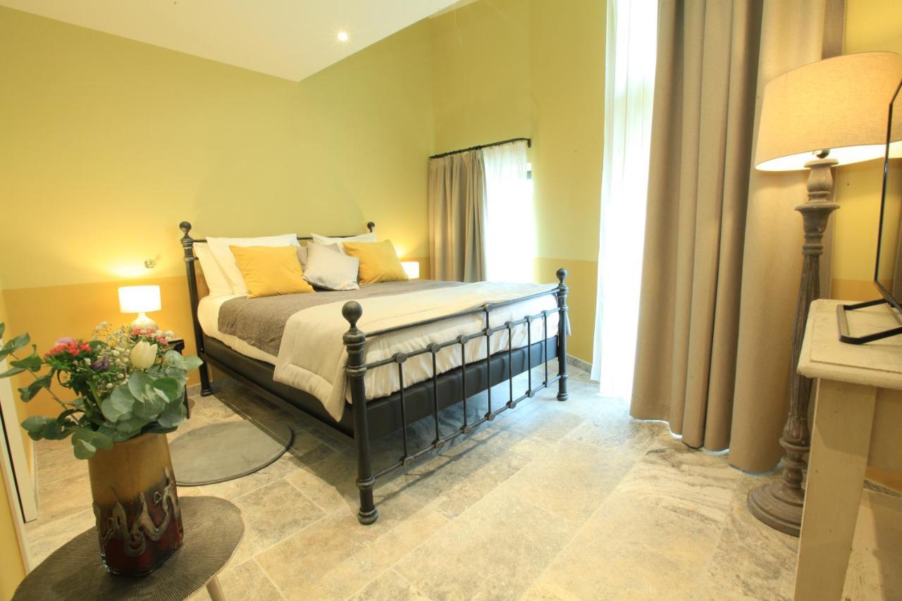 Chambres D' Hotes Les Ormes Сен-Реми-де-Прованс Экстерьер фото